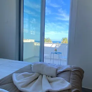 wake-up-by-the-sea-flats.protaras-cy-hotels.com/