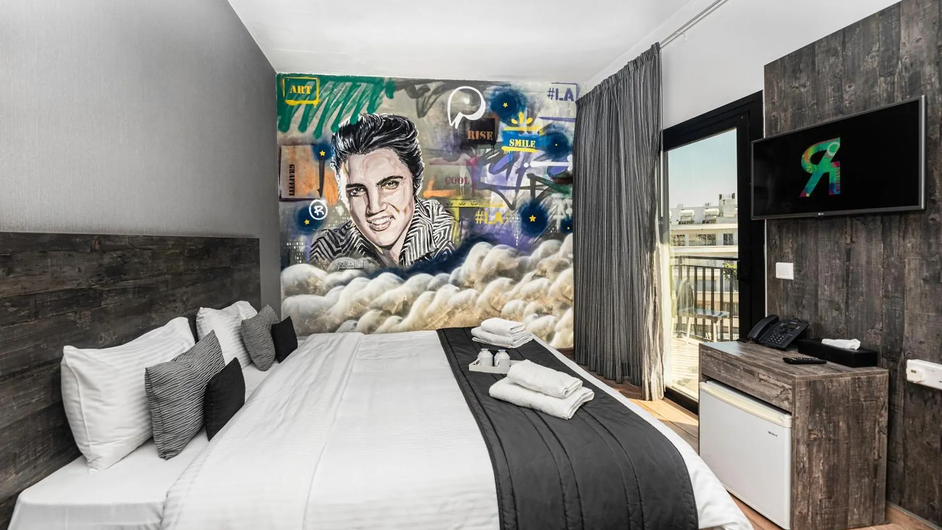 Rise Urban Art Hotel