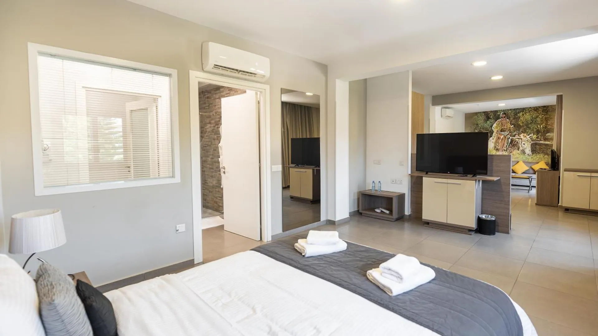 Rise Urban Art Hotel Larnaca