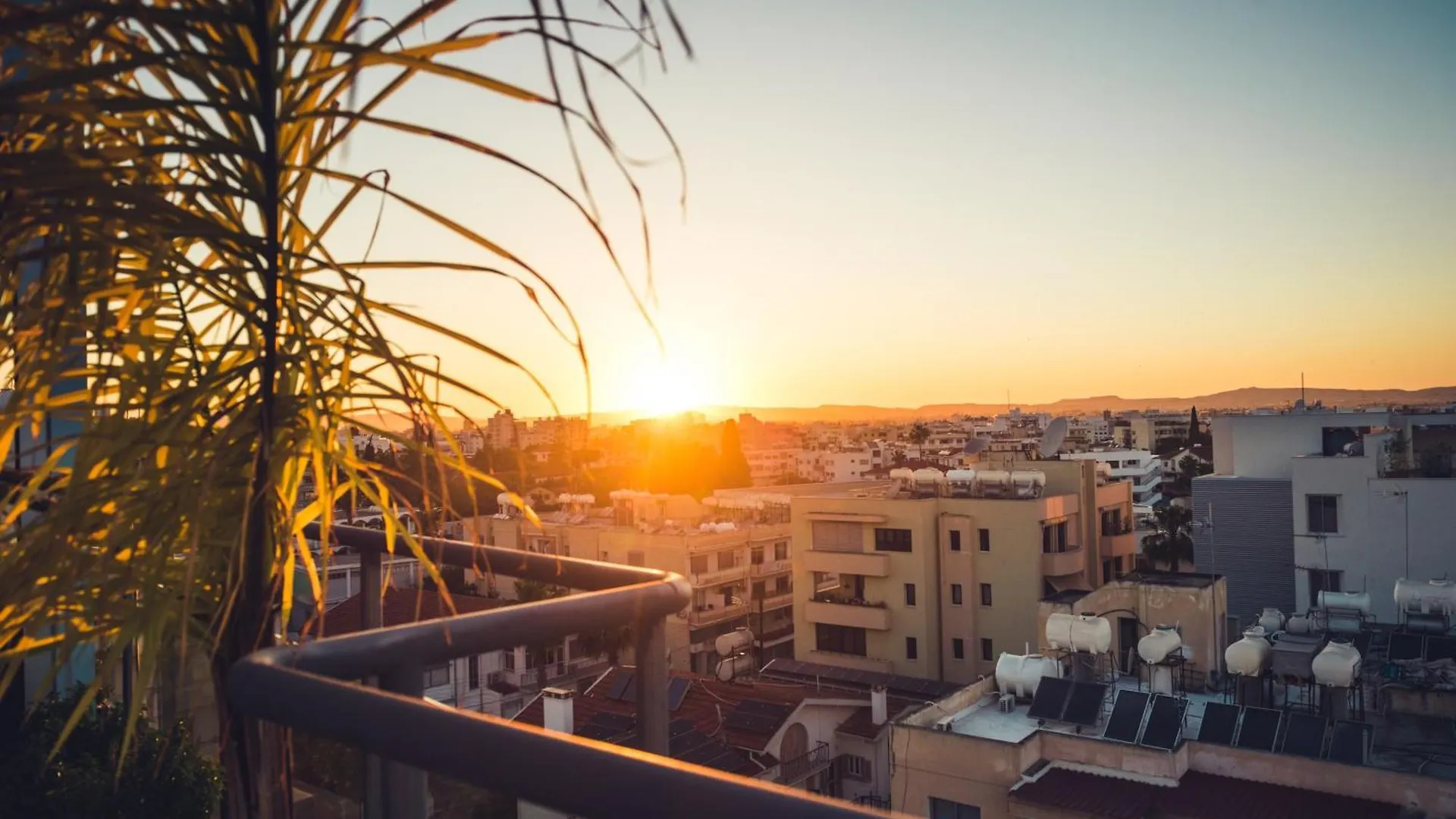 Rise Urban Art Hotel Larnaca